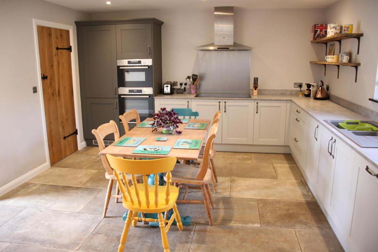 Wonderfully Spacious Luxury Holiday Cottage Billingshurst Eksteriør billede
